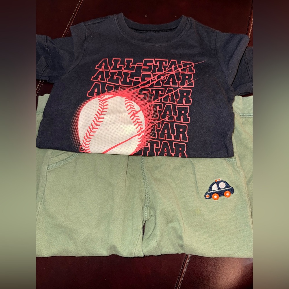 OshKosh B'gosh Graphic Tee in Black and Red